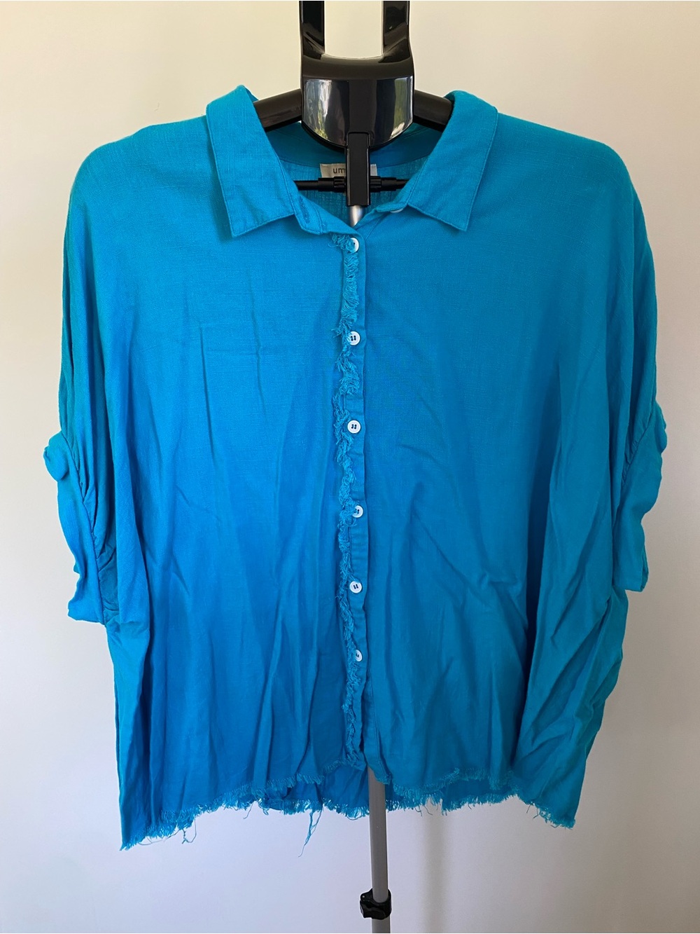 Umgee USA Linen Blend Frayed Button Front Top Blue Size Large Boho